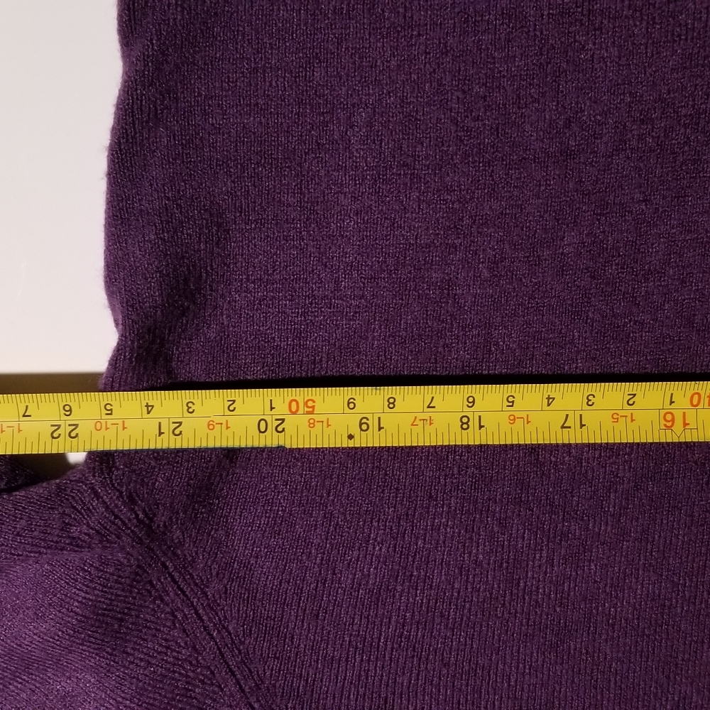 Sweater - Picture 6 of 6